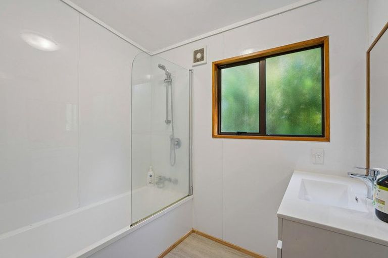 Photo of property in 36 Greenstone Place, Fernhill, Queenstown, 9300