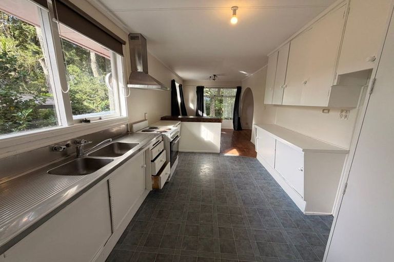 Photo of property in 53 Lawrence Crescent, Hillpark, Auckland, 2102