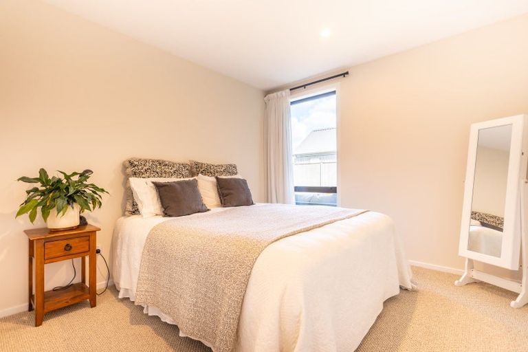 Photo of property in 2 Glen Dene Crescent, Wanaka, 9305