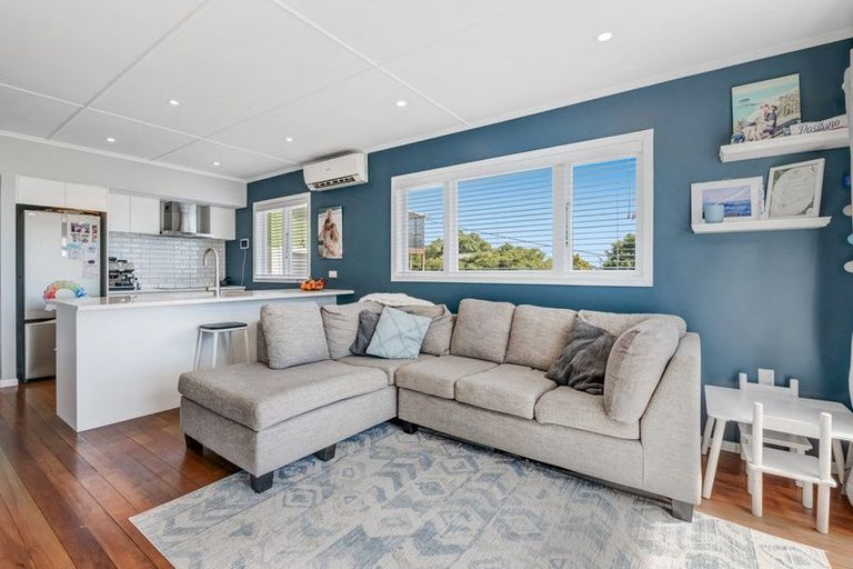 Photo of property in 6 Kauri Road, Stanmore Bay, Whangaparaoa, 0932