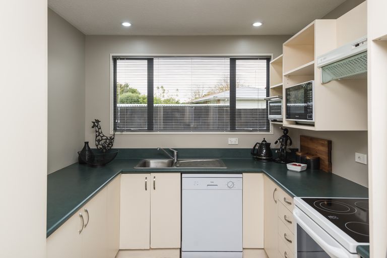 Photo of property in 6/42 Champion Street, Edgeware, Christchurch, 8013