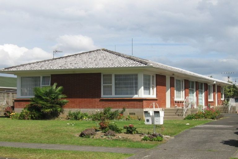 Photo of property in 2/81 Cardiff Road, Pakuranga, Auckland, 2010