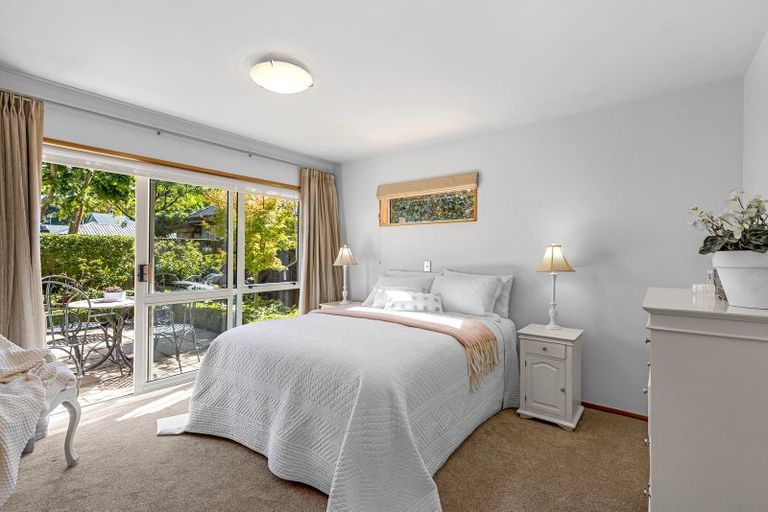 Photo of property in 2/43 Dee Street, St Albans, Christchurch, 8014