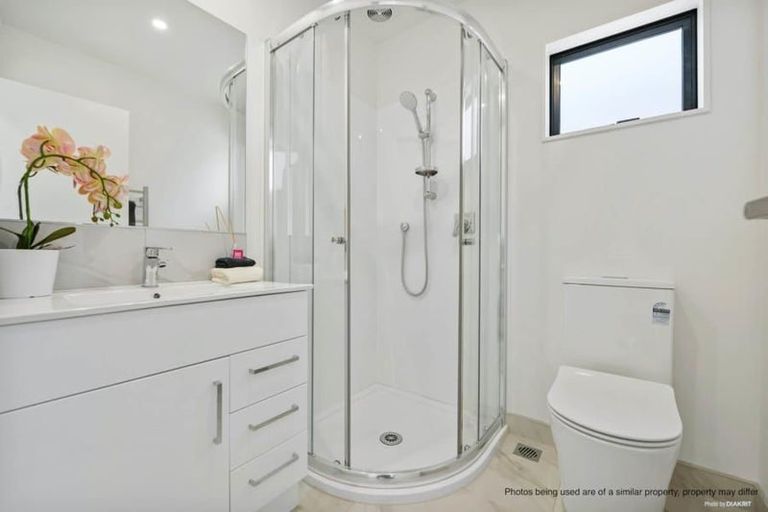 Photo of property in 2 Creekside Way, Flat Bush, Auckland, 2019