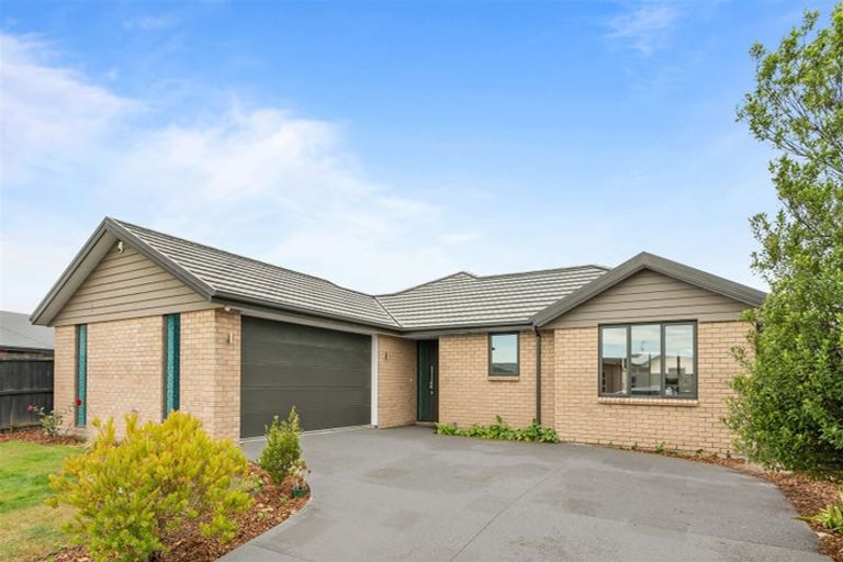 Photo of property in 5 Winfield Drive, Wigram, Christchurch, 8042