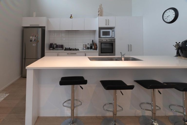 Photo of property in 4 Leadership Crescent, Papakura, 2110