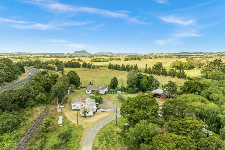 Photo of property in 2143 State Highway 1, Hukerenui, Hikurangi, 0182