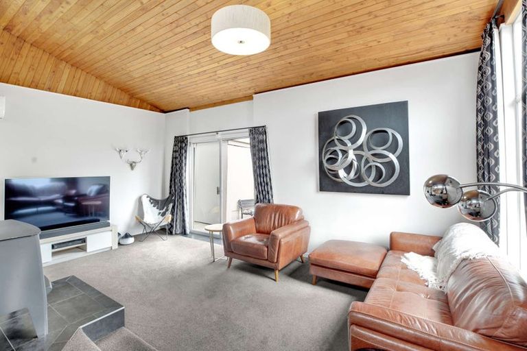 Photo of property in 11a Larch Place, Casebrook, Christchurch, 8051