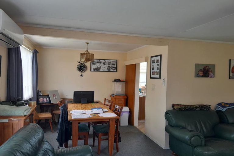 Photo of property in 9 Cypress Grove, Paraparaumu, 5032