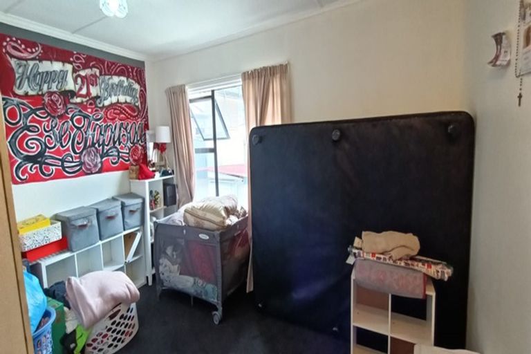 Photo of property in 1/22 Tawa Crescent, Manurewa, Auckland, 2102