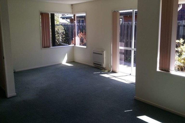 Photo of property in 6 Althorp Place, Avonhead, Christchurch, 8042