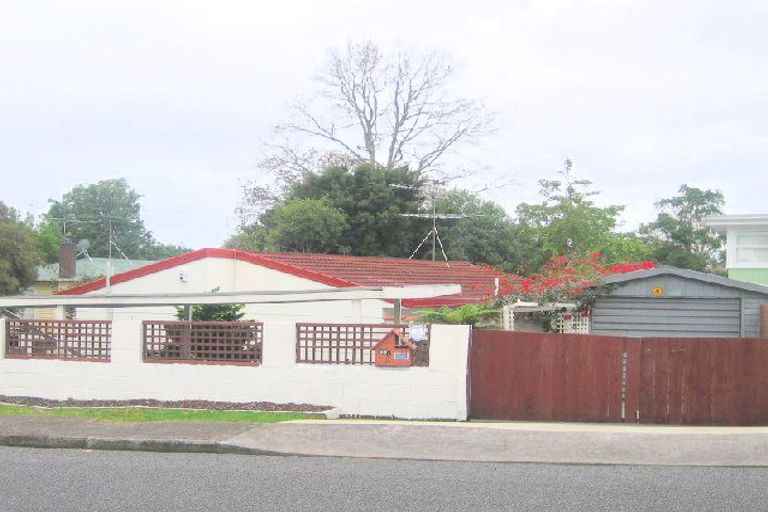 Photo of property in 2/33 Cornwall Road, Papatoetoe, Auckland, 2025