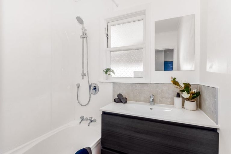 Photo of property in 28 Totara Street, Wainuiomata, Lower Hutt, 5014