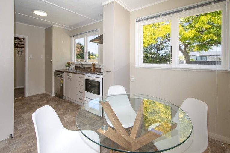 Photo of property in 75 Bower Avenue, New Brighton, Christchurch, 8083