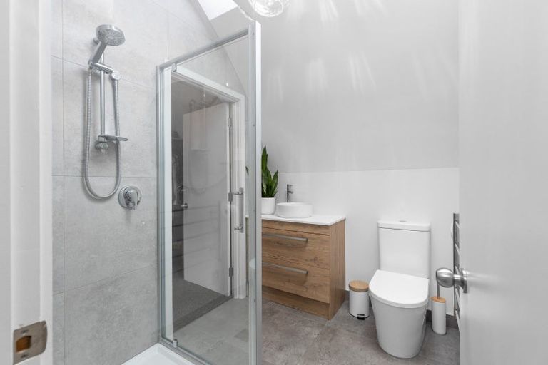 Photo of property in 8 Kings Court, Roslyn, Palmerston North, 4414