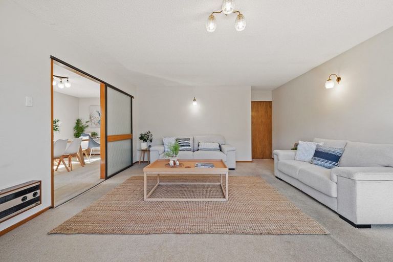 Photo of property in 2/267 Sawyers Arms Road, Bishopdale, Christchurch, 8053
