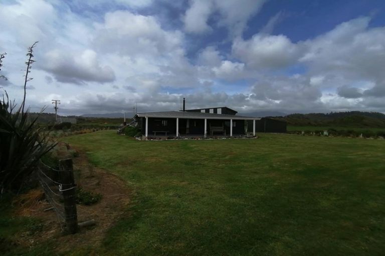 Photo of property in 109 Hands Road, Charleston, Cape Foulwind, 7892