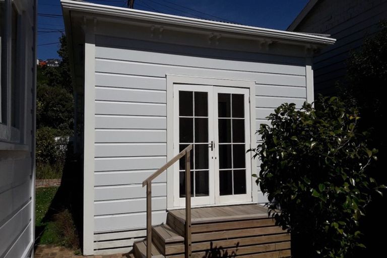 Photo of property in 73 Beauchamp Street, Karori, Wellington, 6012