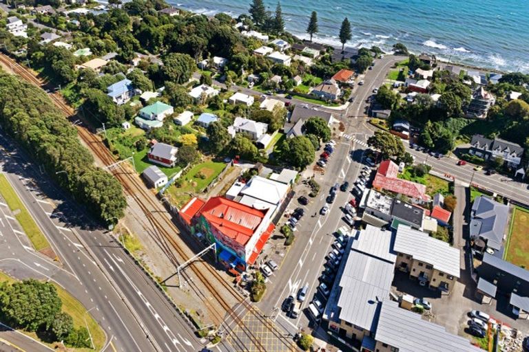 Photo of property in 17 Beach Road, Paekakariki, 5034