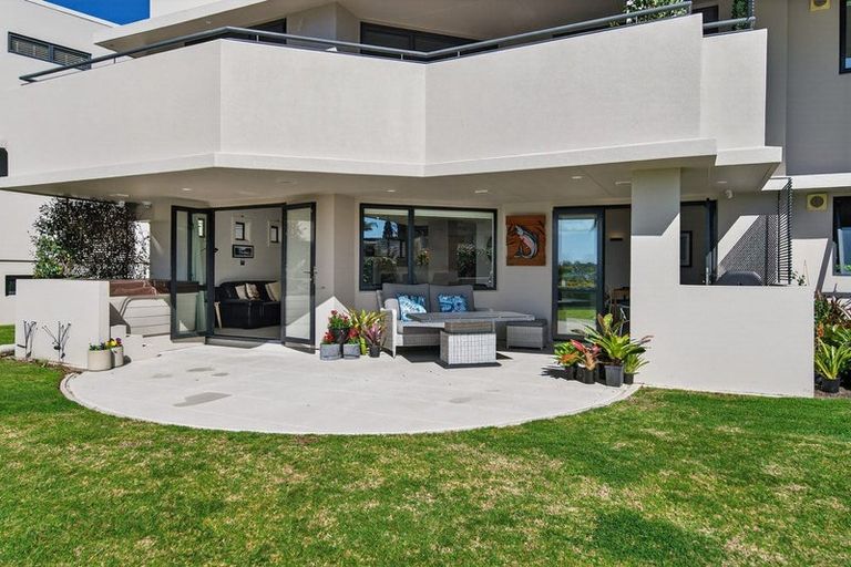 Photo of property in 2/2 Sixth Avenue, Tauranga, 3110