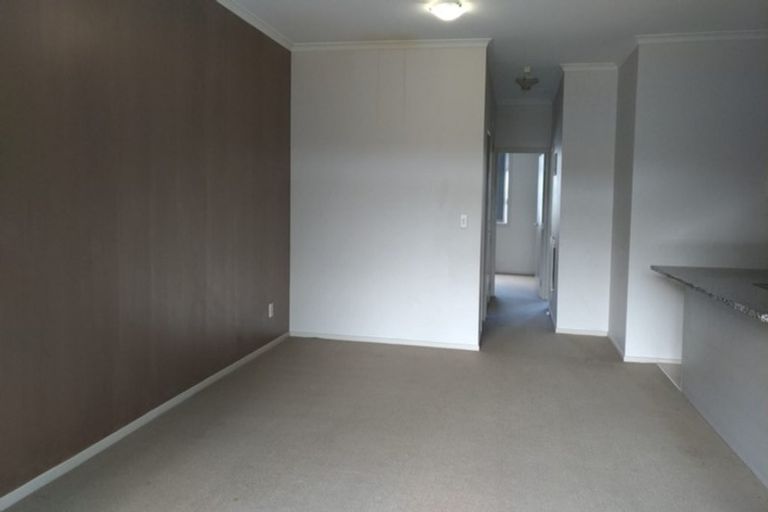 Photo of property in 21/11 Carlos Drive, Flat Bush, Auckland, 2016