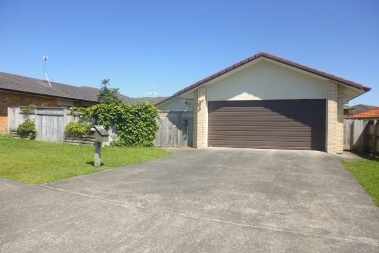 Photo of property in 21 Milson Drive, Papakura, 2110