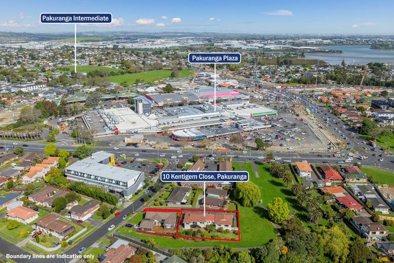 Photo of property in 2/10 Kentigern Close, Pakuranga, Auckland, 2010