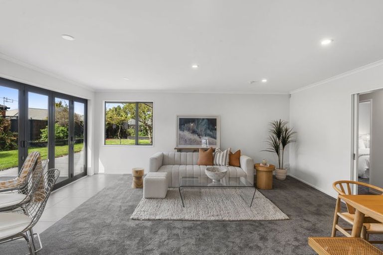 Photo of property in 58 Rothesay Road, Parklands, Christchurch, 8083