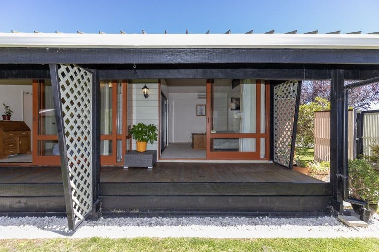 Photo of property in 30 Rata Street, Waikanae, 5036