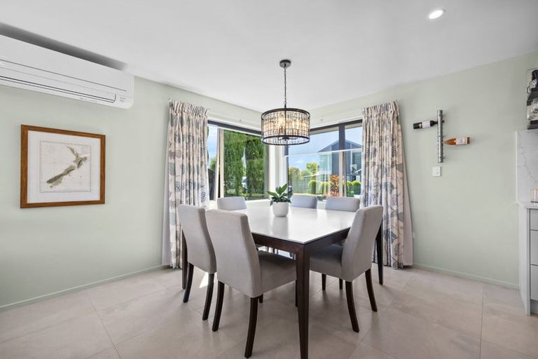 Photo of property in 1 Iti Place, Parklands, Christchurch, 8083