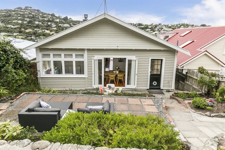 Photo of property in 8 Paisley Terrace, Karori, Wellington, 6012