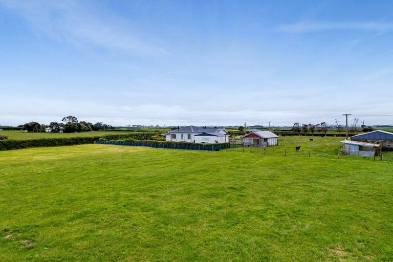 Photo of property in 22 Batten Road, Okaiawa, Hawera, 4671