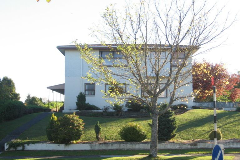 Photo of property in 136 Elizabeth Drive, Tokoroa, 3420