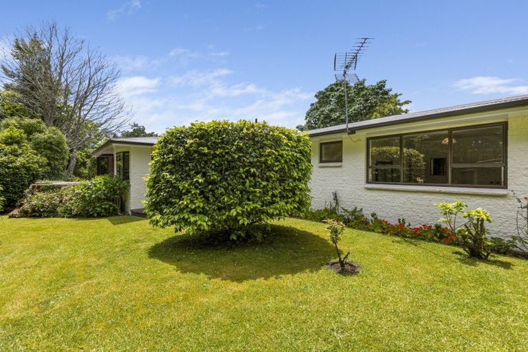 Photo of property in 14 Tainui Terrace, Inglewood, 4330