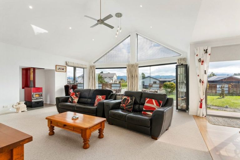 Photo of property in 3 Hartley Avenue, Carterton, 5713