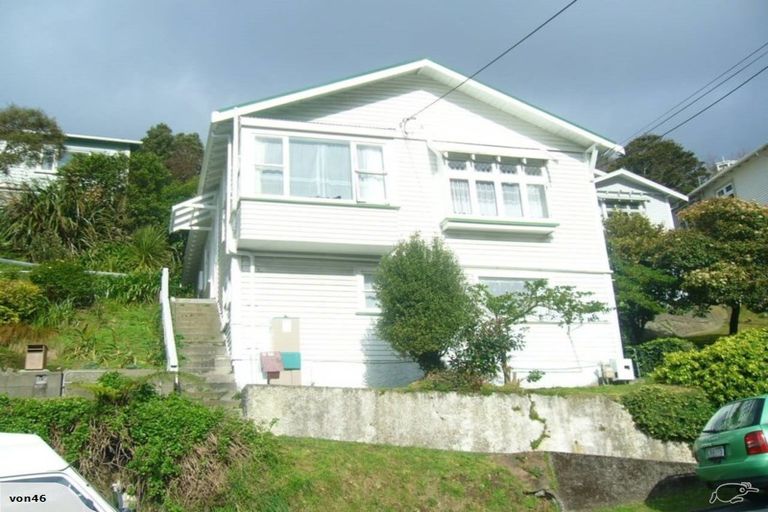 Photo of property in 75 Todman Street, Brooklyn, Wellington, 6021