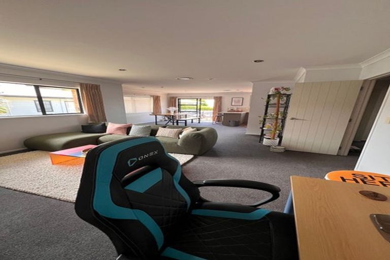 Photo of property in 16c Helvetia Road, Pukekohe, 2120