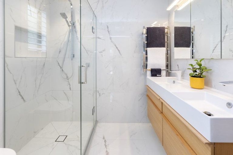 Photo of property in 27b Bryndwr Road, Fendalton, Christchurch, 8052