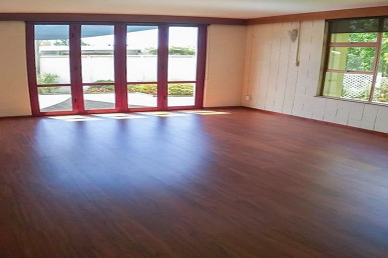 Photo of property in 12a Shetland Street, Glen Eden, Auckland, 0602