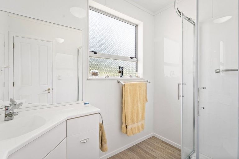 Photo of property in 39d Moeraki Road, Maoribank, Upper Hutt, 5018