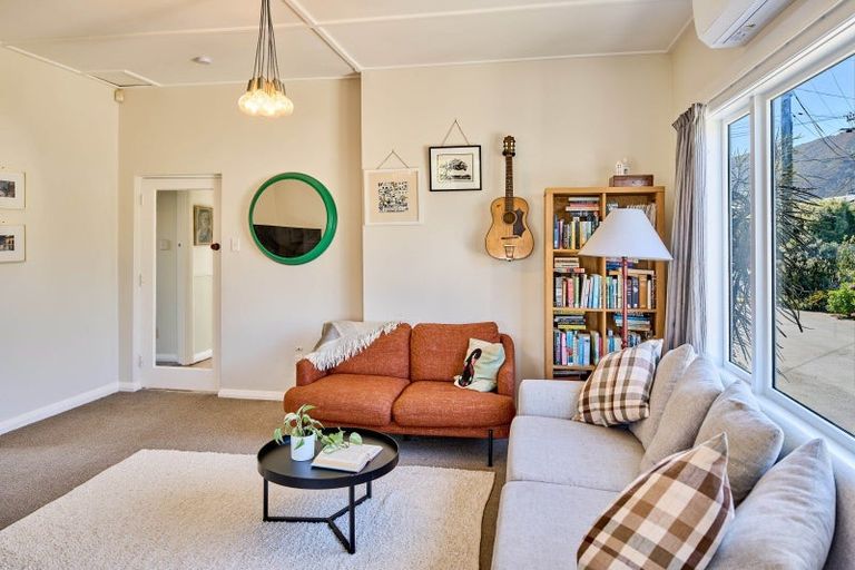 Photo of property in 6 York Street, Moera, Lower Hutt, 5010