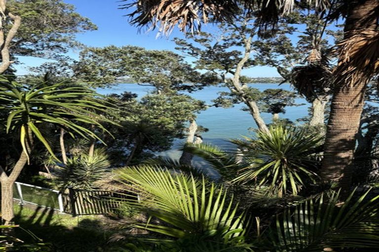 Photo of property in 15a Beresford Street, Bayswater, Auckland, 0622