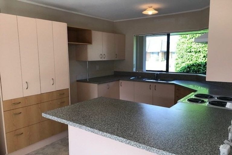 Photo of property in 2/19 Ingram Street, Papakura, 2110