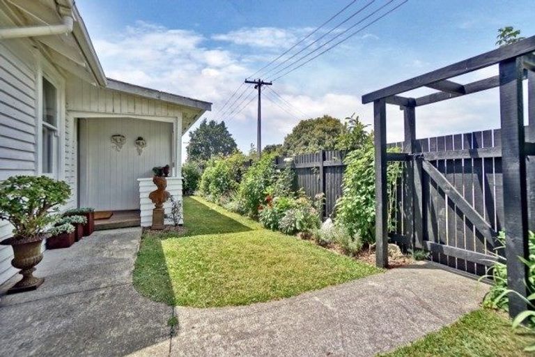 Photo of property in 30 King Street, Te Puke, 3119