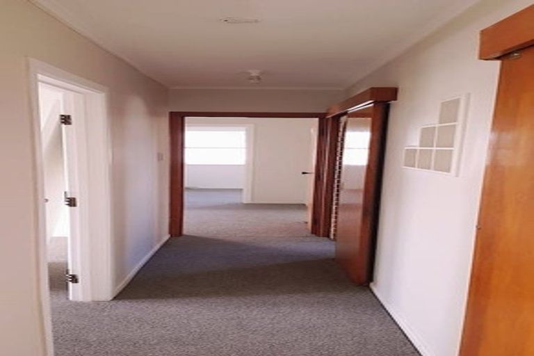 Photo of property in 81 Raglan Street, Mangere East, Auckland, 2024