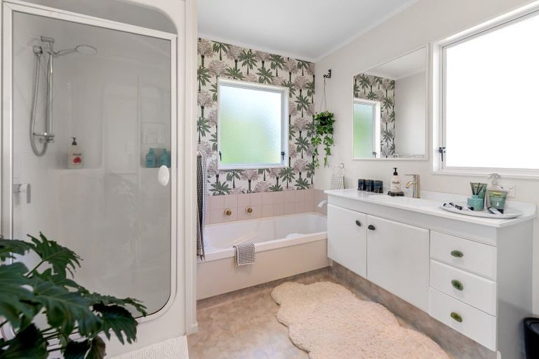 Photo of property in 4 Crownhill Street, Spotswood, New Plymouth, 4310