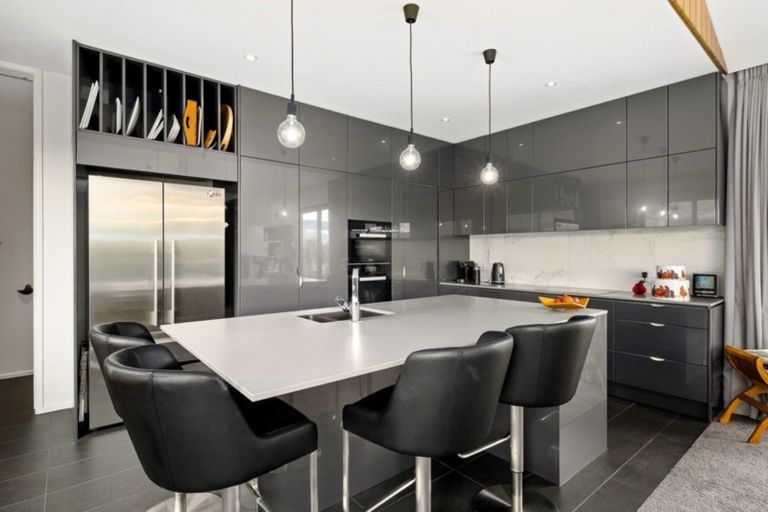 Photo of property in 44 Mckellar Drive, Jacks Point, Queenstown, 9371