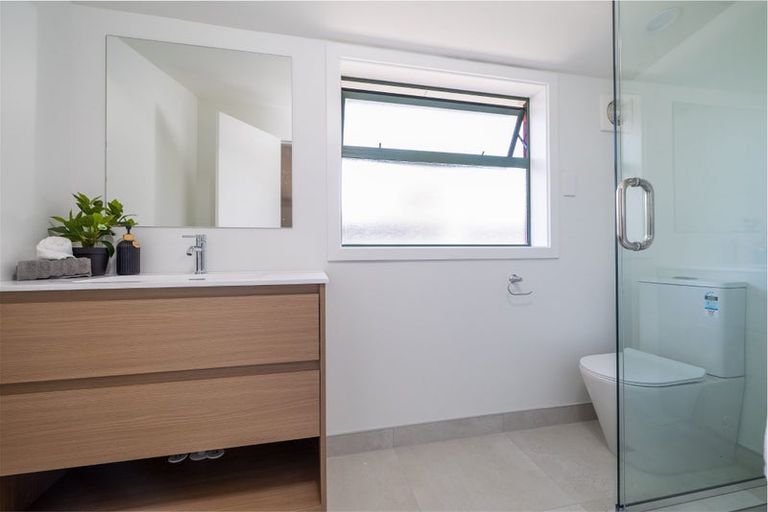 Photo of property in 88 Grahams Road, Burnside, Christchurch, 8041