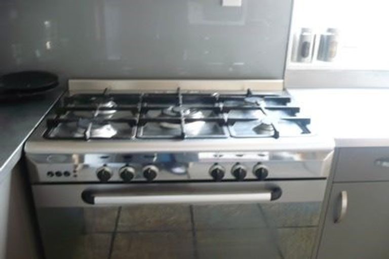 Photo of property in 7 Jasmine Grove, Maungaraki, Lower Hutt, 5010