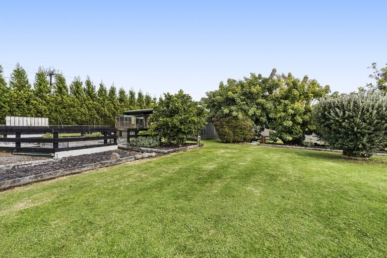 Photo of property in 484 Corbett Road, Lepperton, New Plymouth, 4373